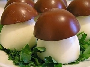 Яйца фаршированные печенью трески