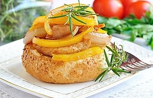 Курица с карамелизированным луком