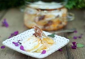 Картофель запеченный с колбасками