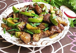 Свинина с кабачками
