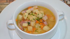 Гороховый суп с копченостями