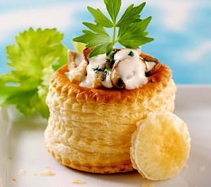 Волованы с индейкой и грибами