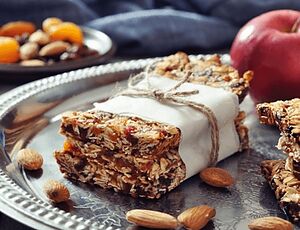 Батончики-мюсли с сухофруктами и орехами