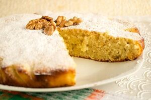Творожный пирог с изюмом