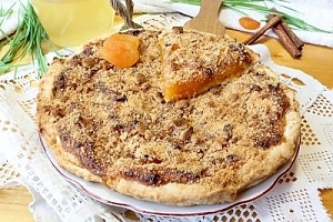 Пирог с курагой