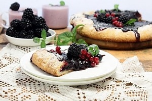 Пирог с йоштой
