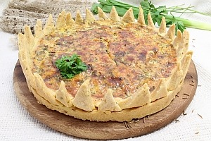 Оригинальный пирог с сыром и зеленью