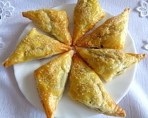 Слойки с орехами