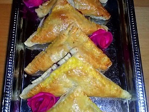Слойки с вишневым джемом
