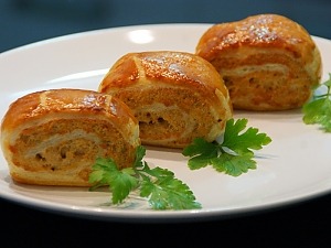 Слойки с куриным фаршем
