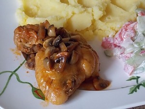 Куриные крылышки с грибами в Кока-Коле