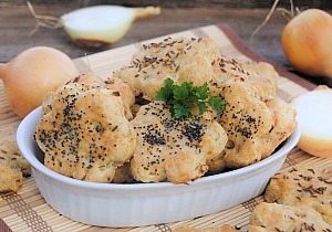 Печенье с луком