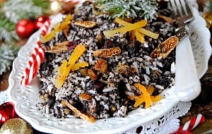 Кутья из риса с орехами и сухофруктами