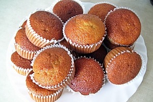 Кукурузные маффины с яблочным пюре