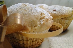 Маффины с корицей, творогом и изюмом
