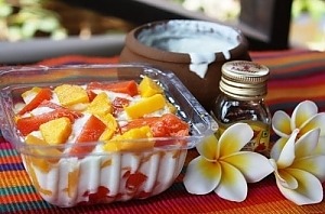 Десерт из папайи и манго