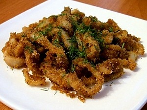 Кальмары, жареные в панировочных сухарях Кальмары, жареные в панировочных сухарях