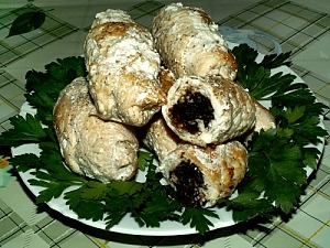 Куриные рулеты с черносливом