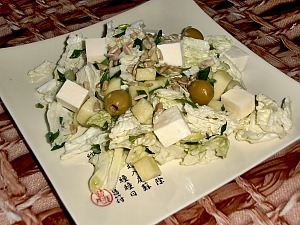Салат из пекинской капусты