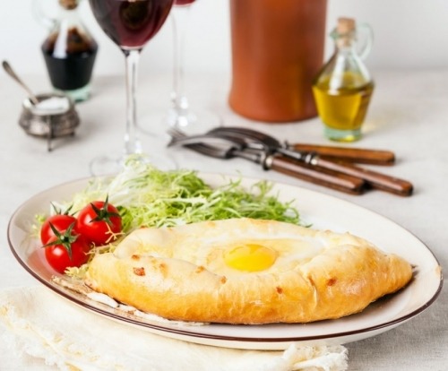 Хачапури по-аджарски 