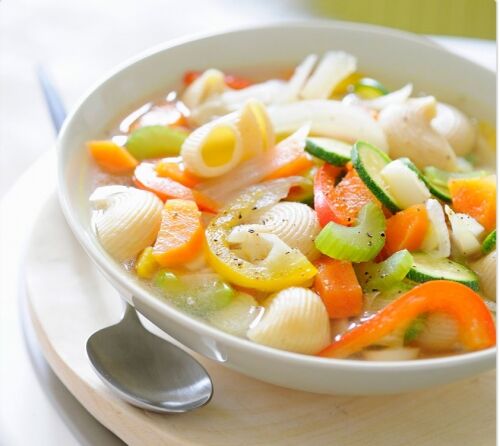 Овочевий суп з макаронами