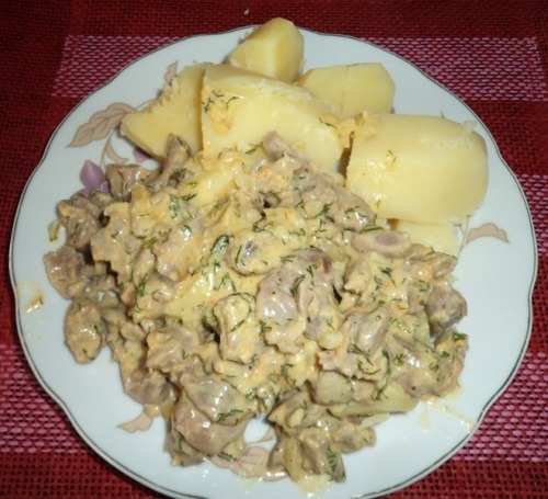 Куриные желудки в соусе Куриные желудки в соусе