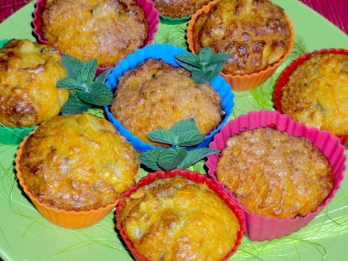 Морковные маффины с персиками