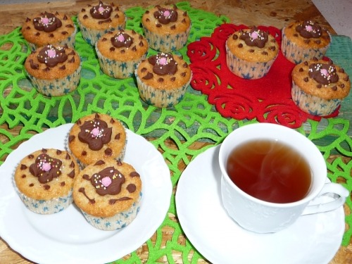 Кокосовые маффины на белках с шоколадным кремом