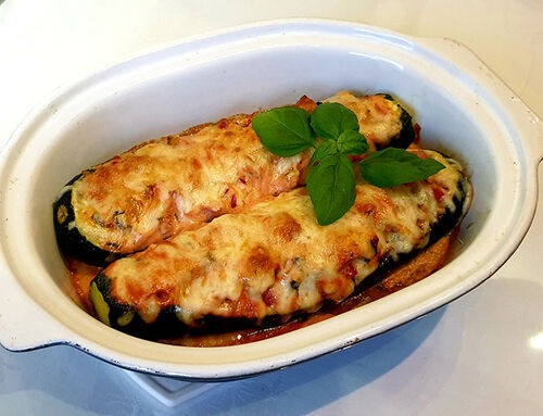 Цукини, фаршированные курицей