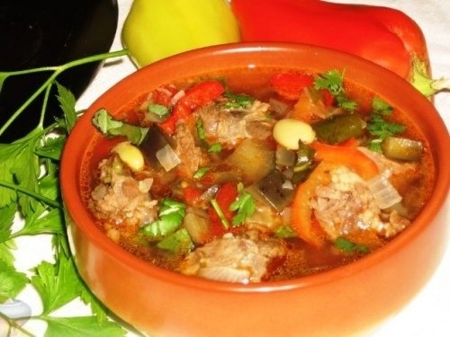 Бозбаши из баранины с овощами