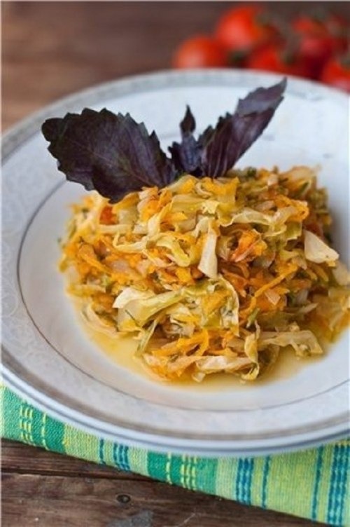 Тушёная капуста